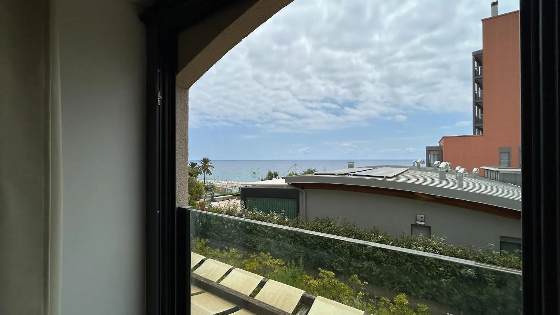 Apartment Meraviglia Mediterranea, Davanti Al Mare Savona Italy